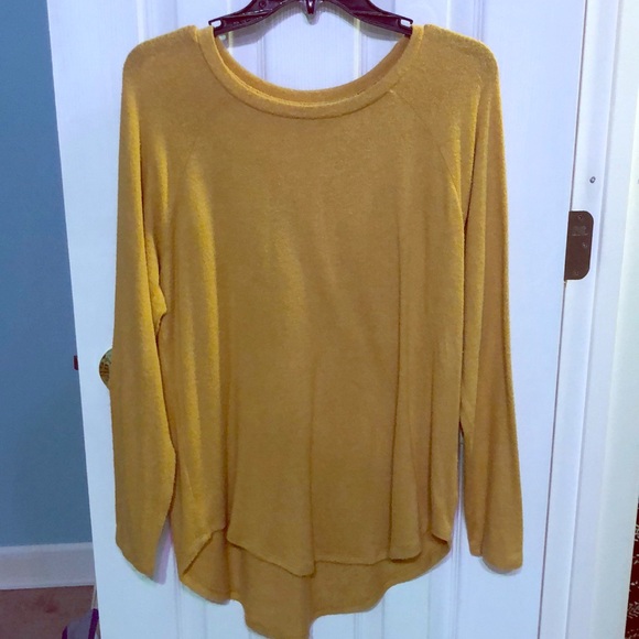 A yellow soft and sexy plush. - Picture 1 of 2